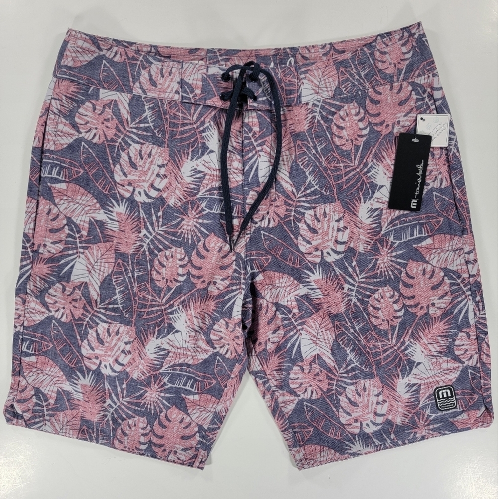 NEW Travis Mathew Board Shorts Foot The Bill Trunks Mens 32 NWT Floral Insignia